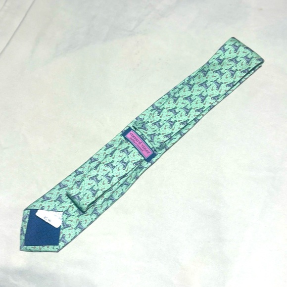Vineyard Vines Christmas Tie Green Dog Lab Candy Cane Peppermint Preppy Gift NEW - Picture 2 of 2